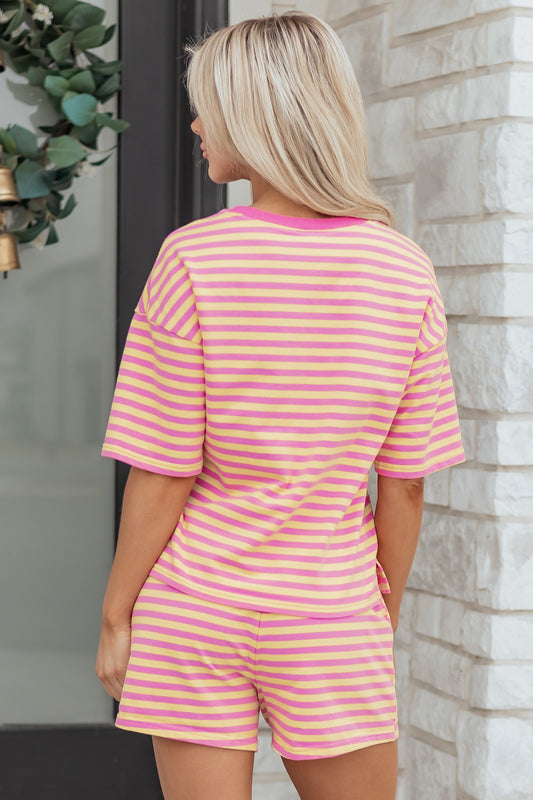 Conjunto corto informal de felpa Rose Stripe con hombros caídos