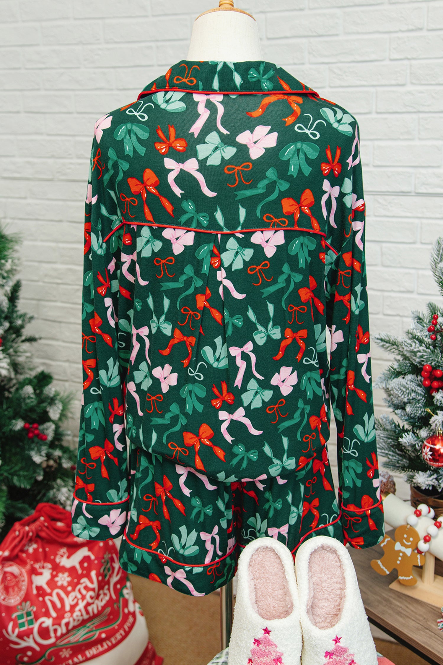 Green Festive Bow Print Long Sleeve Shirt and Pajama Short Set - Snoopy's Closet