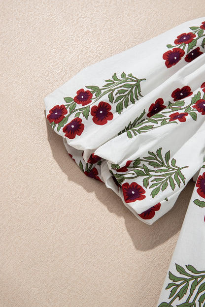 Blusa de Algodón Blanca Talla Grande con Estampado Floral, Ribete de Ricrac y Manga Corta