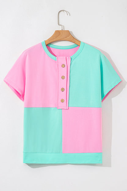 Camiseta con cuello y medio abotonado, dos tonos verde menta
