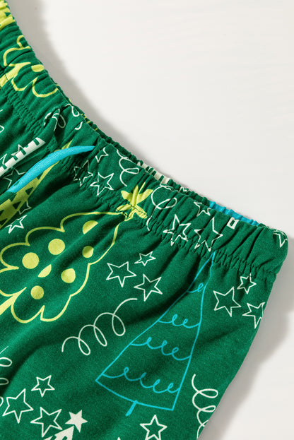 Conjunto de salón de camiseta con cuello en V y pantalones con estampado de árbol de Navidad verde