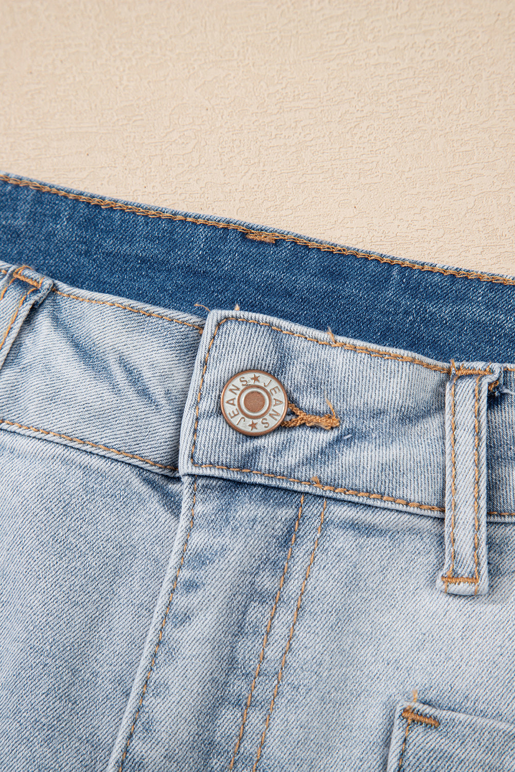 Pantalones cortos de mezclilla de tiro alto Beau Blue Light Wash