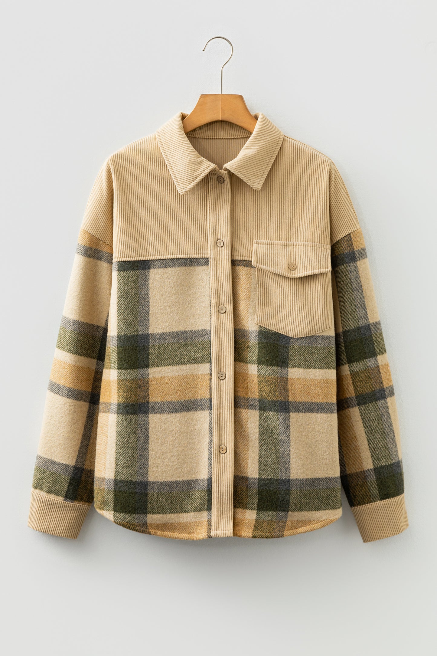Sobrecamisa de pana con retales de cuadros retro y color pergamino