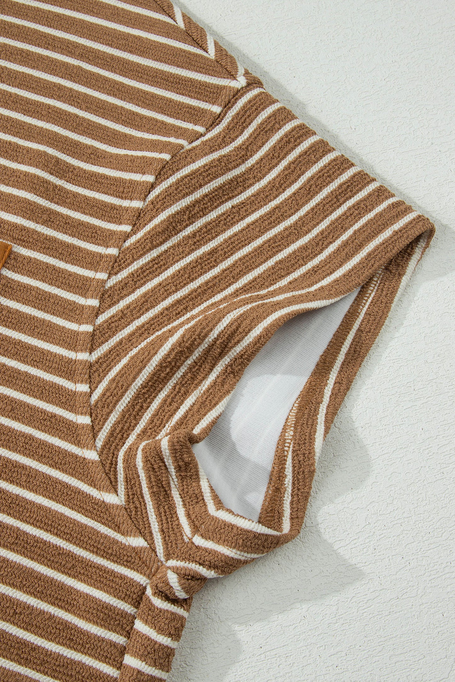 Conjunto de descanso de talla grande a rayas caqui con bloques de color y bolsillos