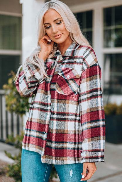 Chaqueta camisa con estampado a cuadros geométricos rojos intensos y bolsillos