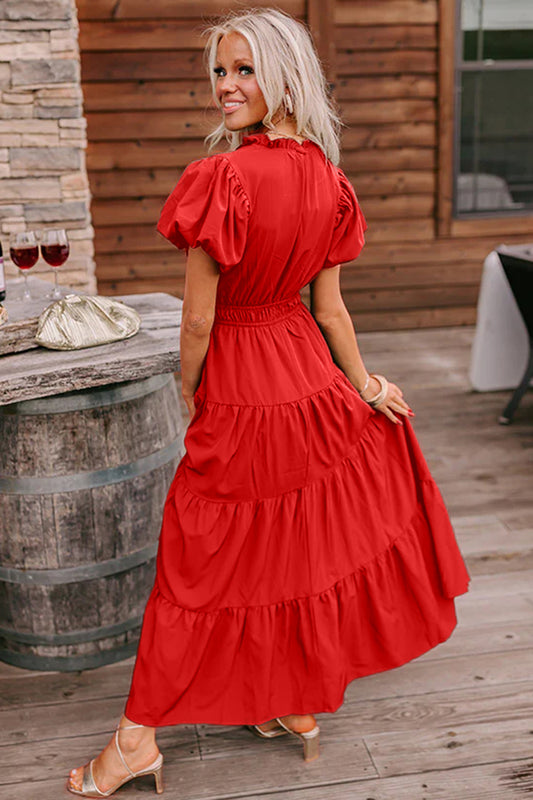 Vestido largo de manga corta abullonada con cuello en V, cintura alta, volantes y color coral liso