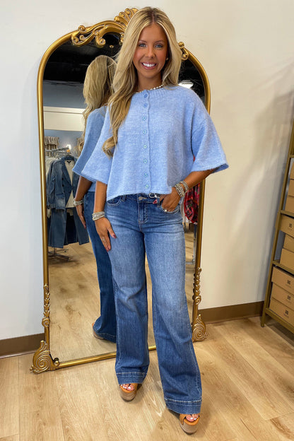 Cárdigan de punto holgado con cuello abotonado y manga 3/4 en azul Beau