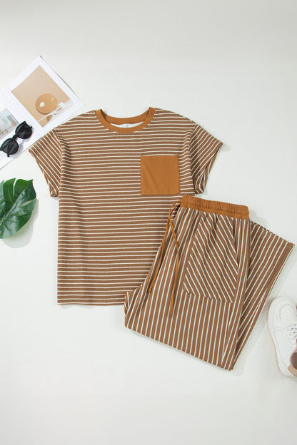 Conjunto de descanso de talla grande a rayas caqui con bloques de color y bolsillos