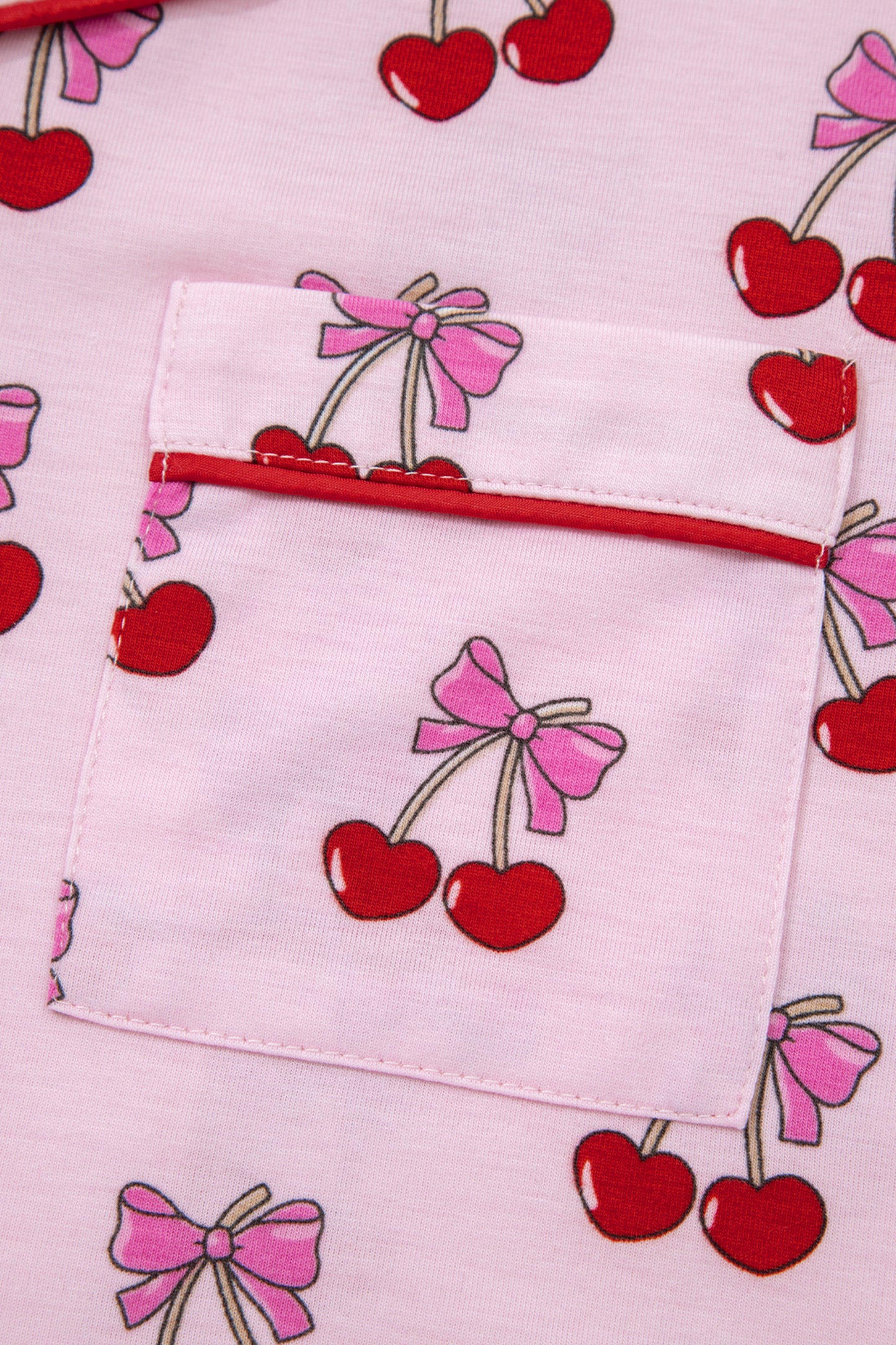 Pijama corto con estampado de cerezas/lazos rosas