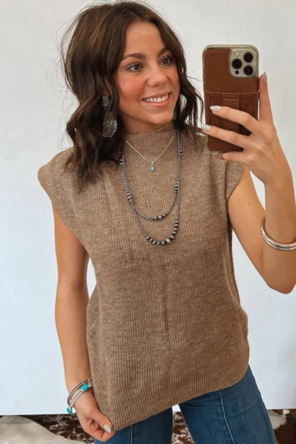 Suéter sin mangas holgado de cuello alto de punto acanalado color beige francés claro liso
