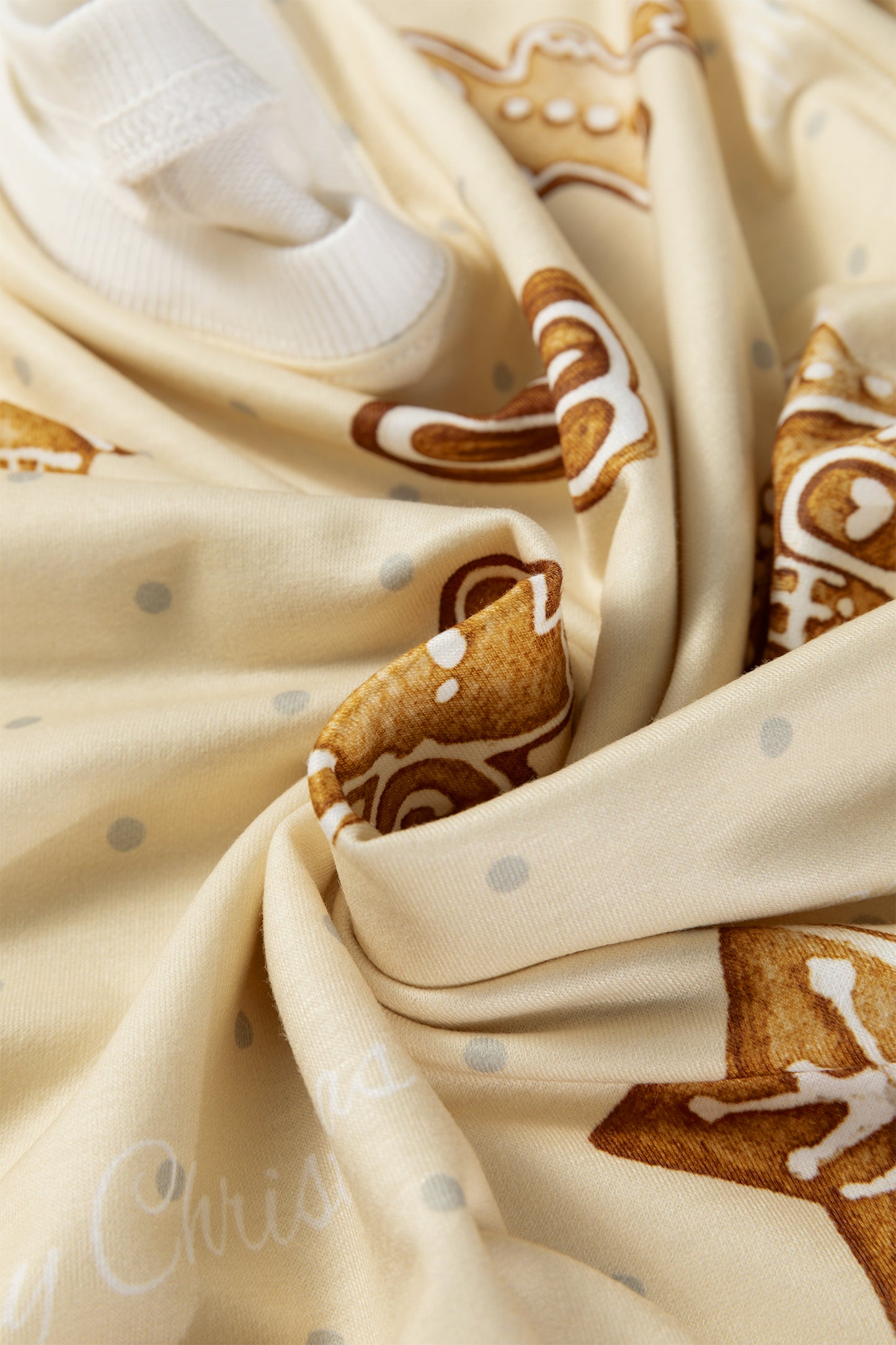 Beige Gingerbread Man Christmas Print Long Sleeve Pullover Lounge Short Set - Snoopy's Closet