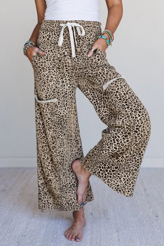 Pantalones de punto de rizo de pierna ancha con estampado animal caqui