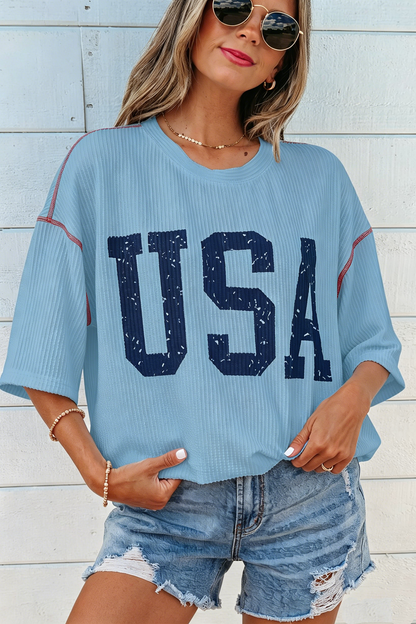Top acanalado suelto de media manga con gráfico Beau Blue USA