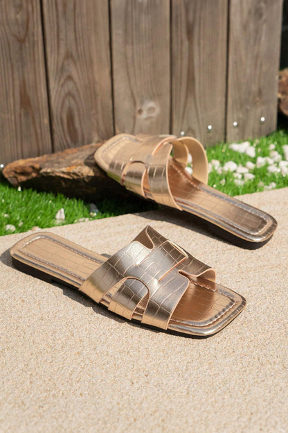 Gold Crocodile Pattern Roman Style Flat Slippers - Snoopy's Closet