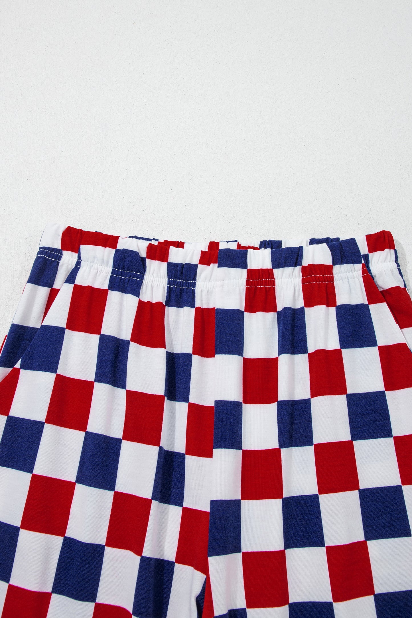 Pantalón de pernera ancha de talle alto con estampado a cuadros de dos tonos en rojo