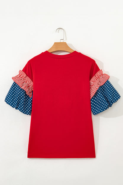 Top de manga con empalme en contraste patriótico con letras de USA en lentejuelas rojas ardientes