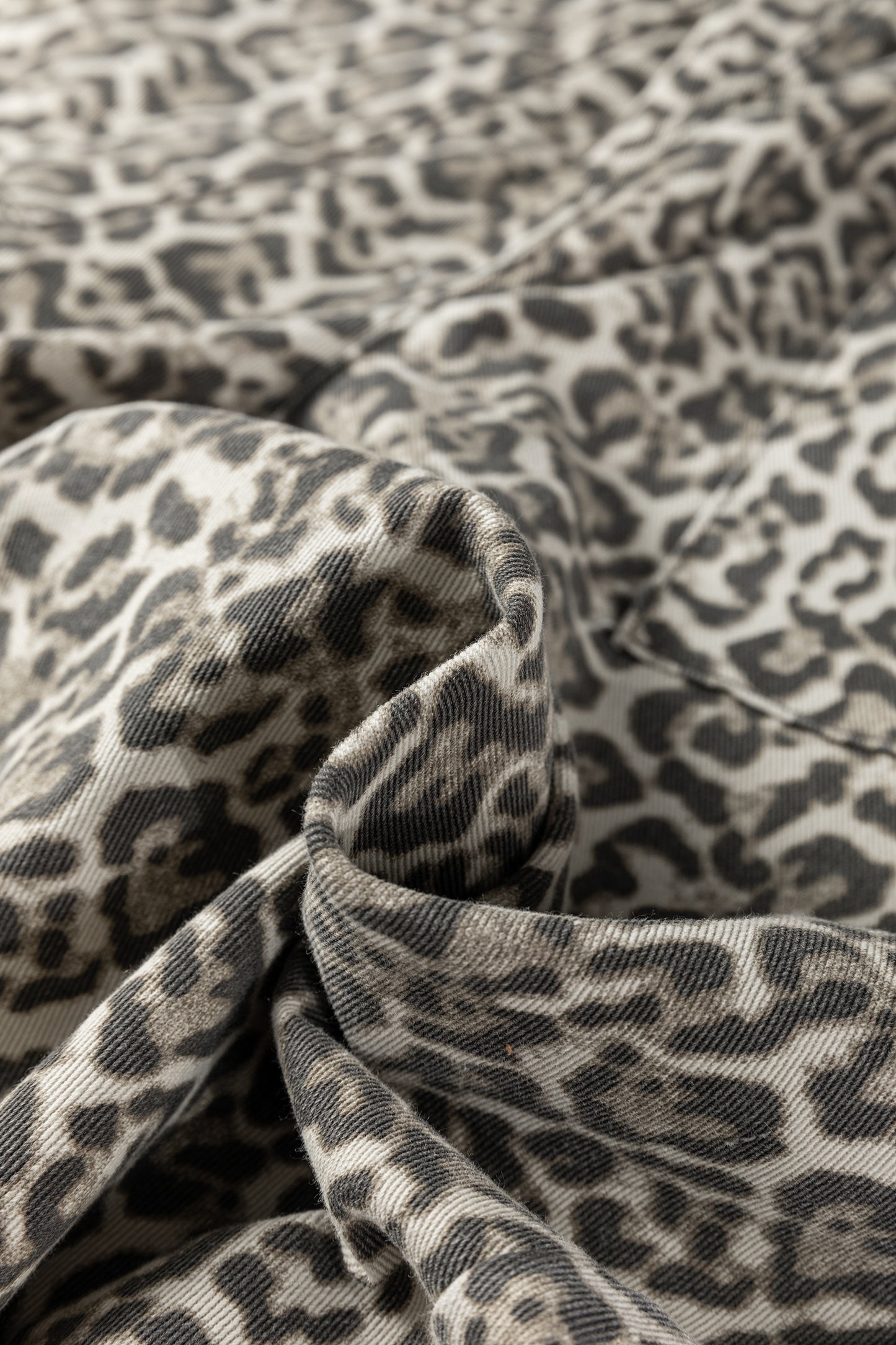 Pantalones Vaqueros Estampado Leopardo Marrón con Bajo Deshilachado y Cintura Elástica Sueltos