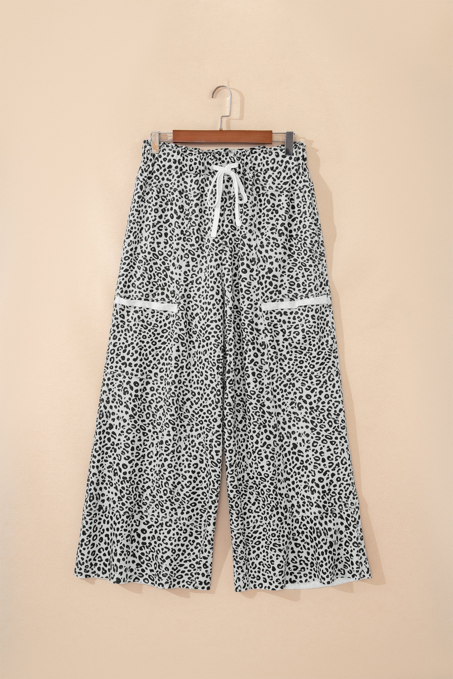 Pantalones anchos de punto de felpa con estampado animal gris