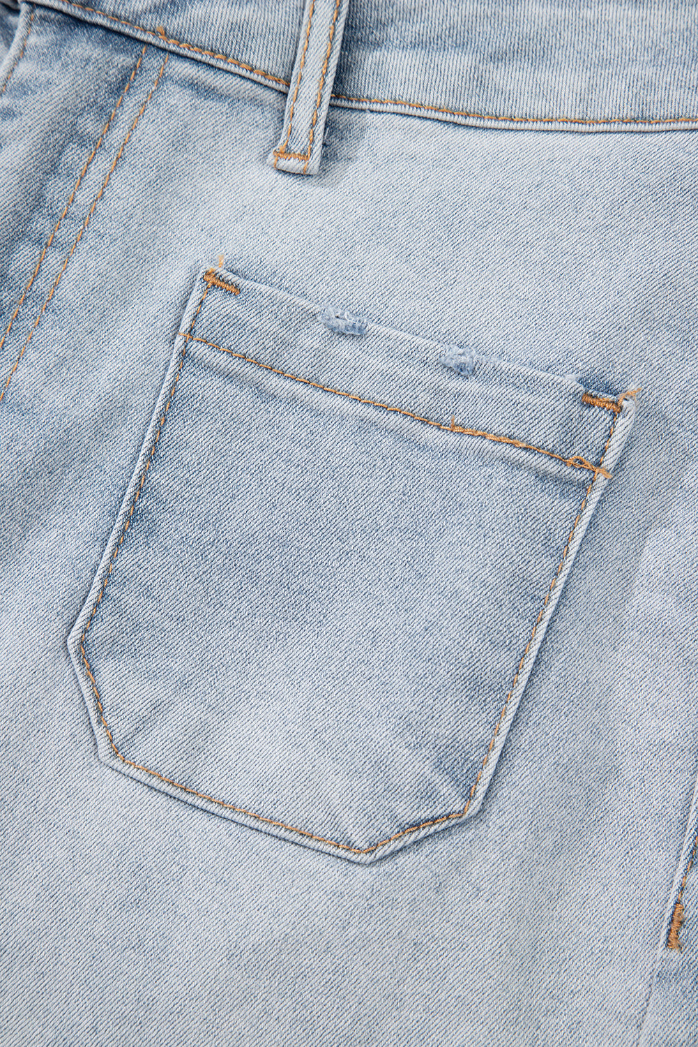 Pantalones cortos de mezclilla de tiro alto Beau Blue Light Wash