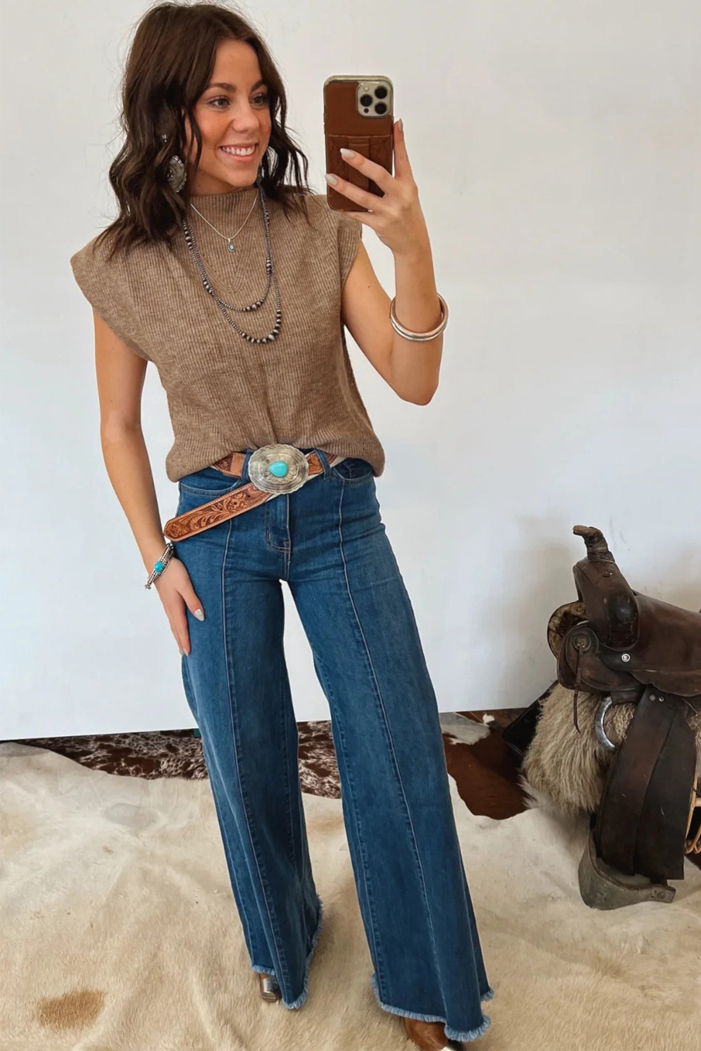 Suéter sin mangas holgado de cuello alto de punto acanalado color beige francés claro liso