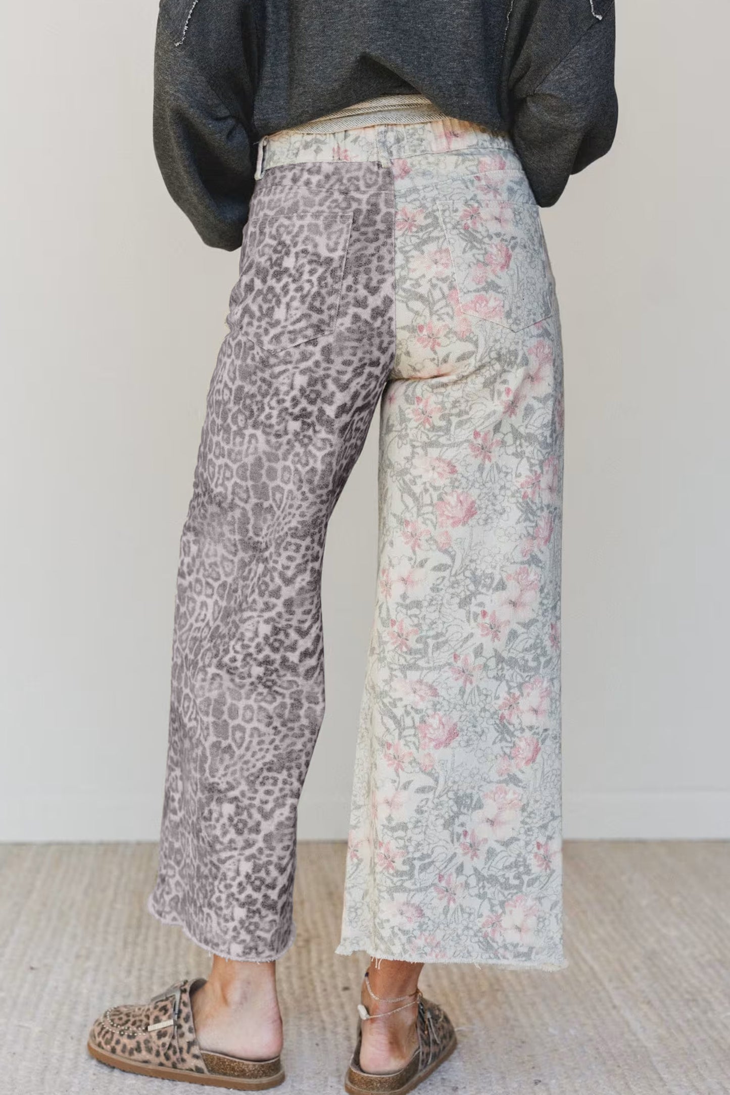 Vaqueros Multicolores Retro con Estampado Floral de Leopardo en Contraste y Bajo Sin Rematar