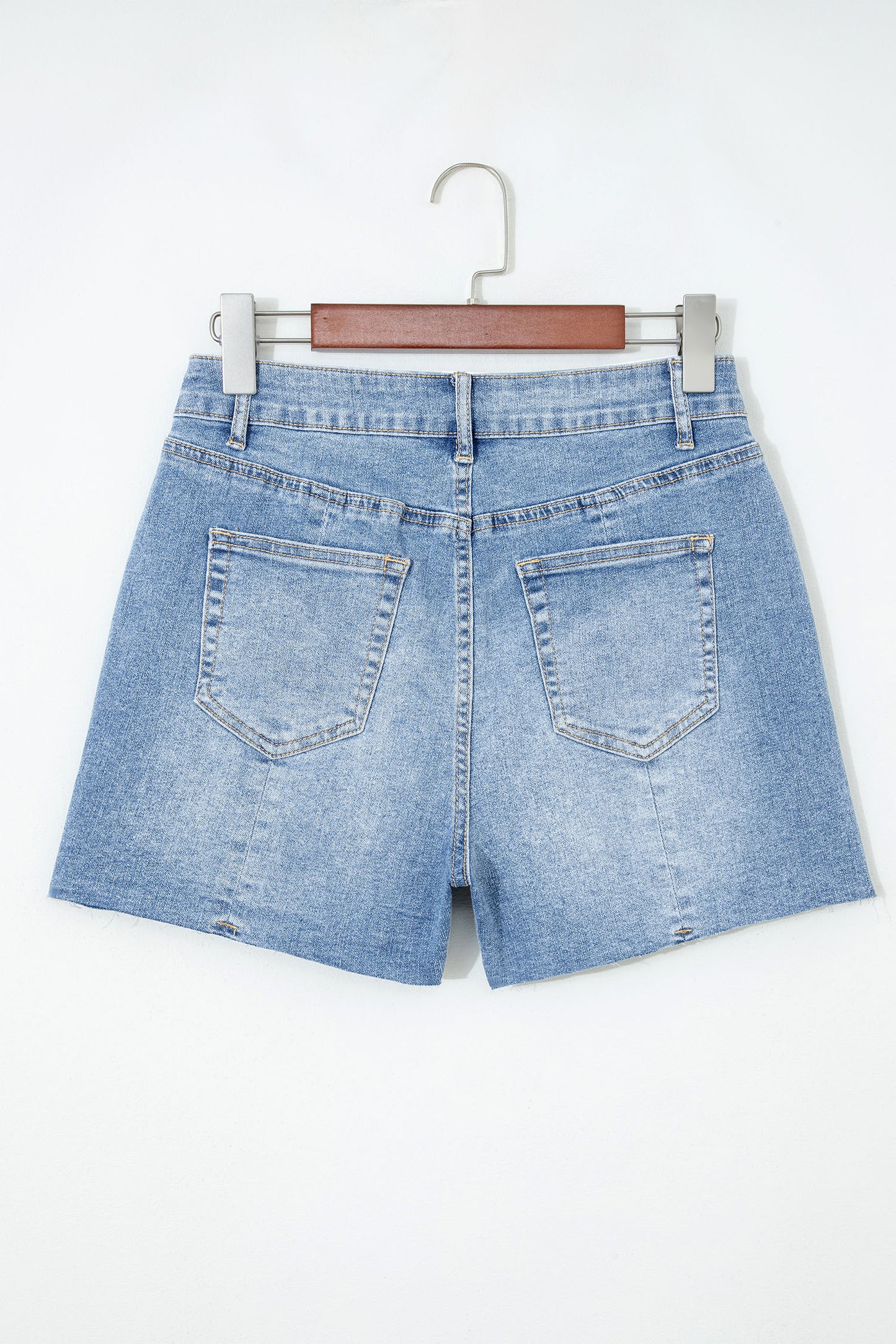 Shorts vaqueros Beau Blue Acid Wash con bajo sin rematar