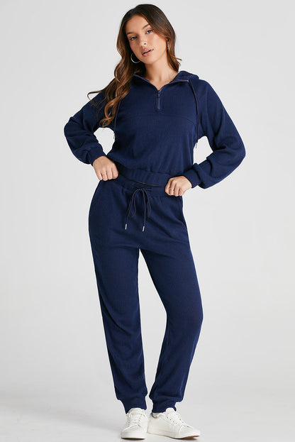 Conjunto de sudadera corta con capucha de punto acanalado y joggers con cordón azul marino