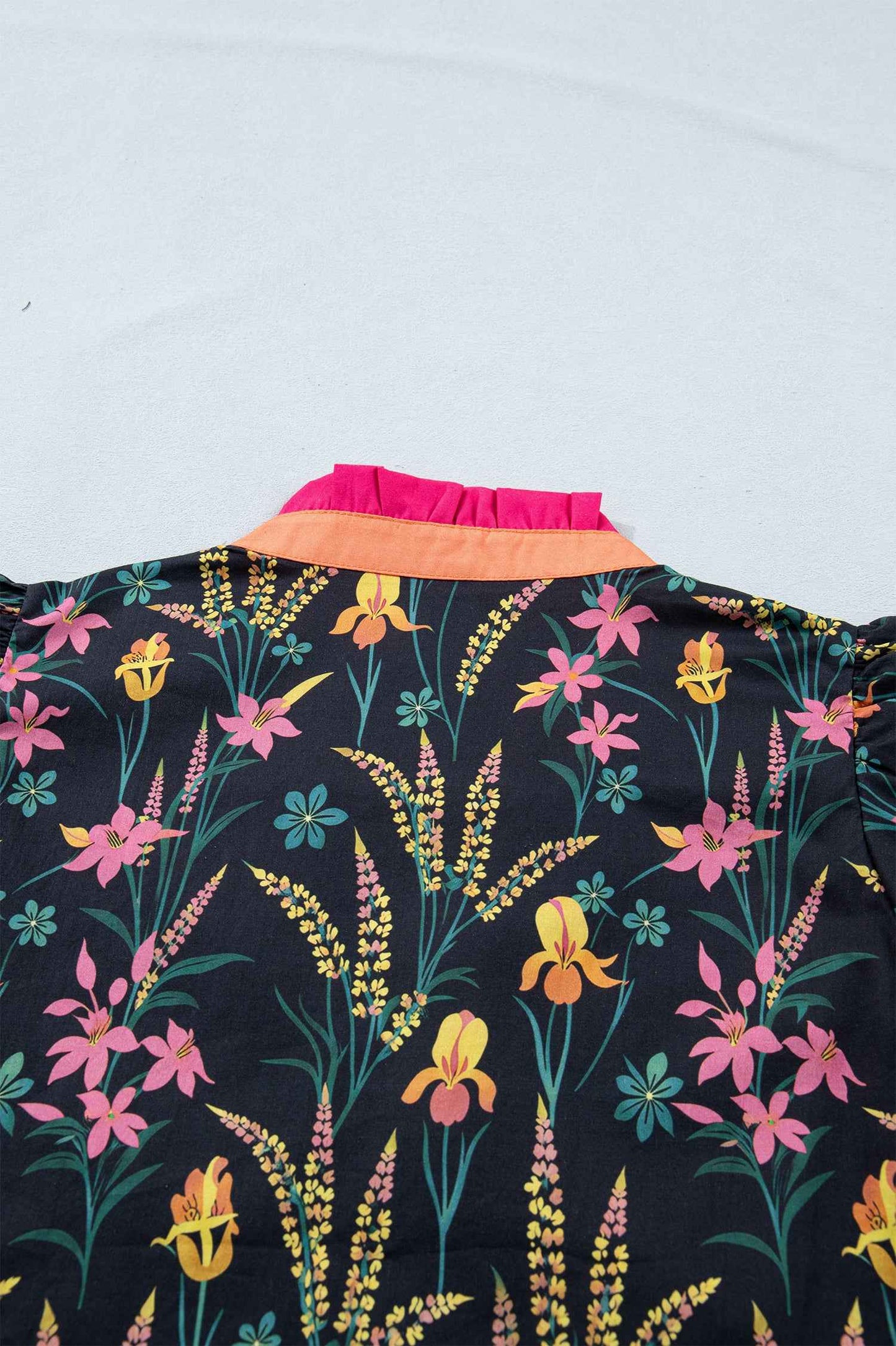 Black Floral Print Contrast Trim Tiered Ruffled Short Sleeve Blouse