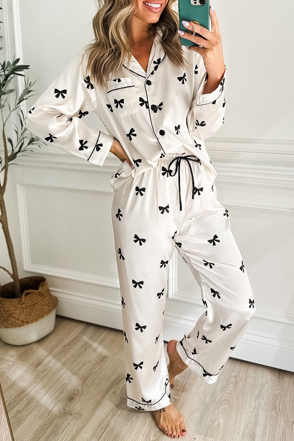 White Bows Print Two Piece Sleepwear - Snoopy's Closet