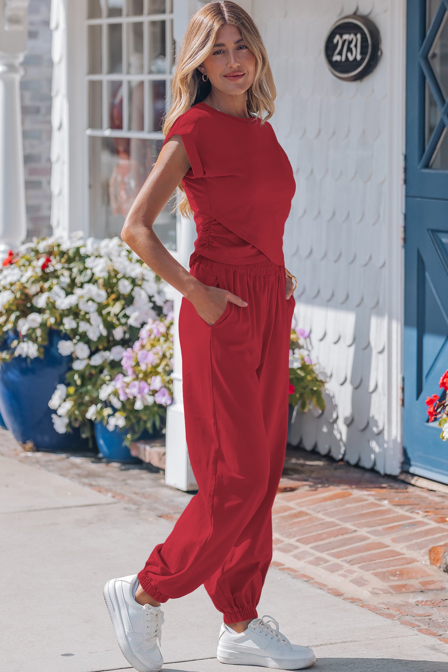 Racing Red Solid Color Cropped Tank Top and Jogger Pants Set - Snoopy's Closet
