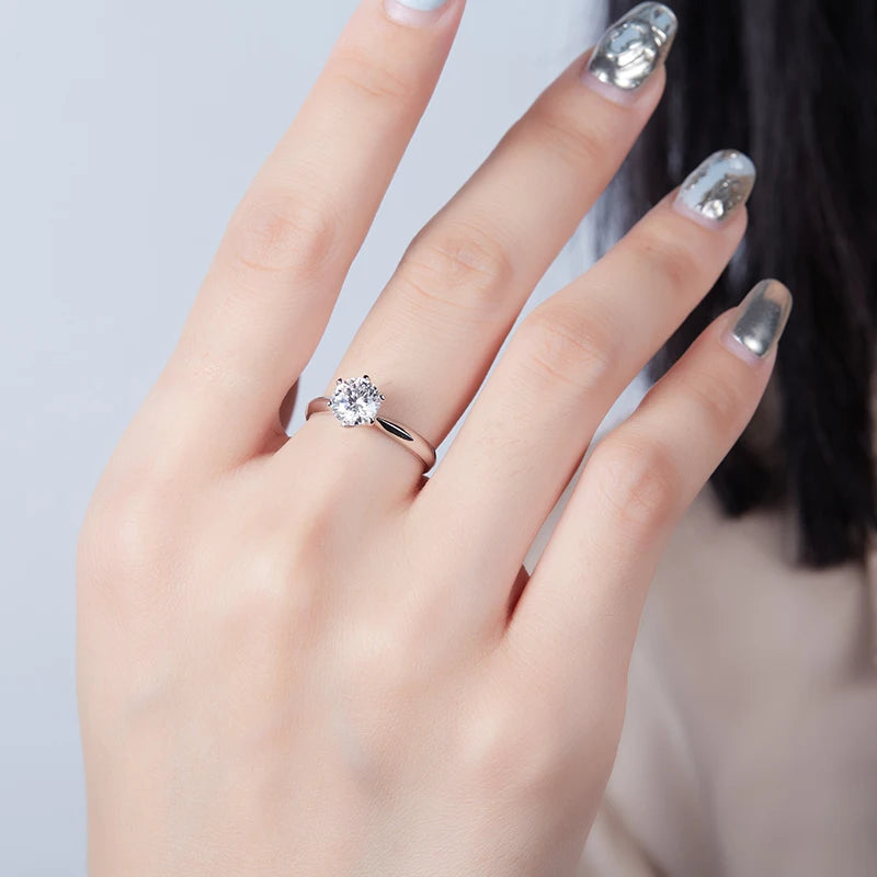 Customized Moissanite Ring Six Claw Female Elegant S925 Sterling Silver Ring Round Brilliant Cut Women Jewelry Fine Jewelry Ring