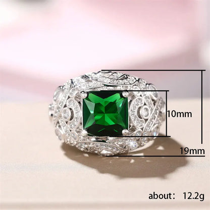 European and American Anniversary Couple Gift: European and American New Geometric Ring Luxury Green Zircon Accessory