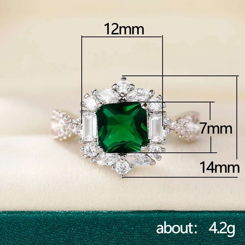 European and American Anniversary Couple Gift: European and American New Geometric Ring Luxury Green Zircon Accessory