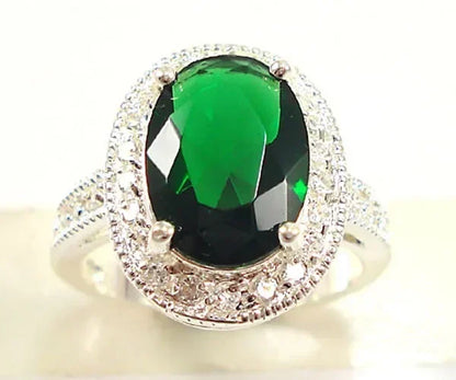 European and American Anniversary Couple Gift: European and American New Geometric Ring Luxury Green Zircon Accessory