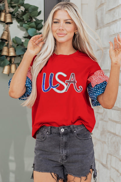 Top de manga con empalme en contraste patriótico con letras de USA en lentejuelas rojas ardientes