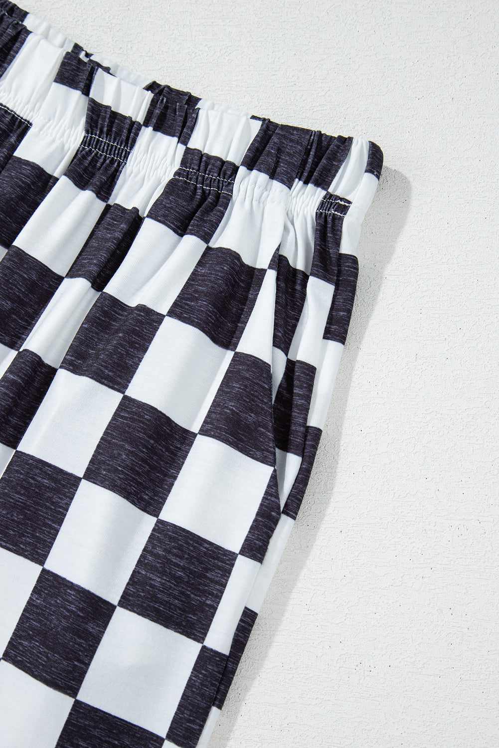 Pantalones anchos de cintura alta con estampado a cuadros de dos tonos negros
