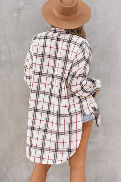 Sobrecamisa Blanca de Cuadros Grandes con Aberturas