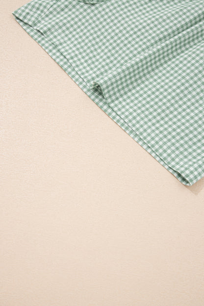 Pantalones cortos de talla grande con estampado de cuadros y ribete verde en contraste
