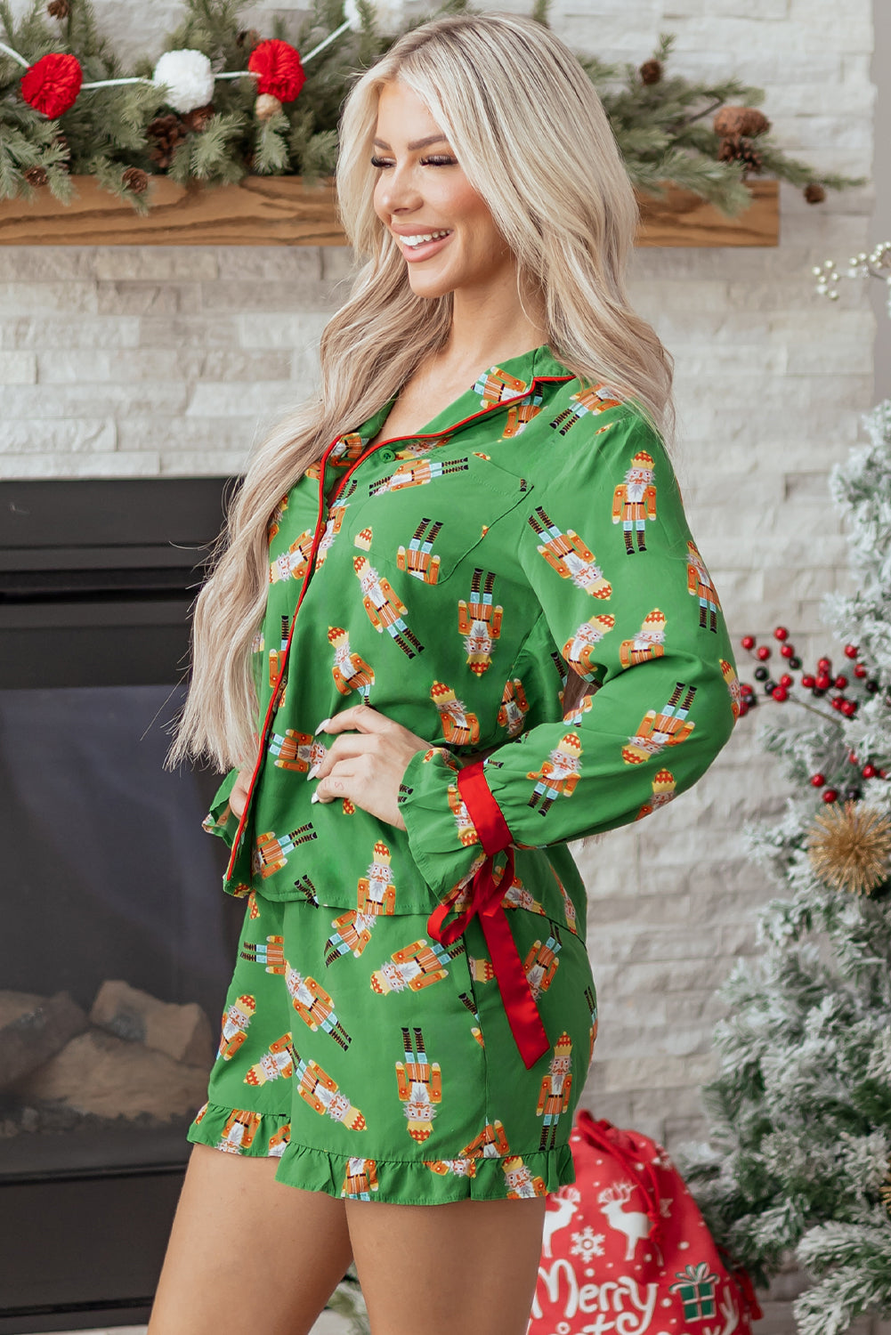 Green Christmas Candy Contrast Trim Bow Knot Silky 2pcs Pajama Set - Snoopy's Closet