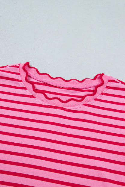 Camiseta de cuello redondo con ribete festoneado de rayas verdes