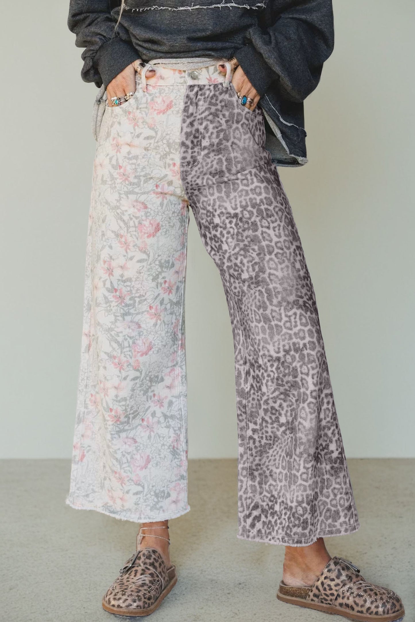 Vaqueros Multicolores Retro con Estampado Floral de Leopardo en Contraste y Bajo Sin Rematar
