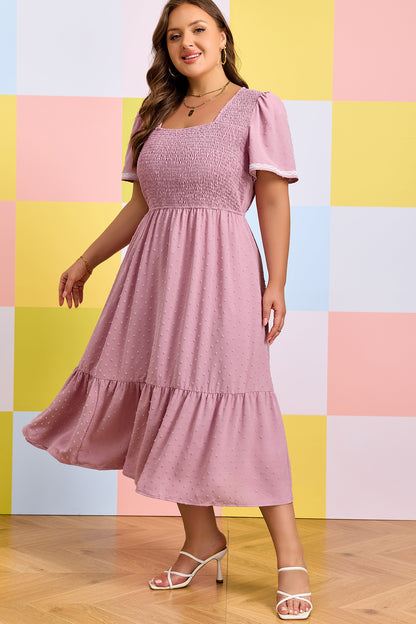Vestido Midi Fluido Rosa Talla Grande con Manga Corta, Puntos Suizos y Cintura Fruncida