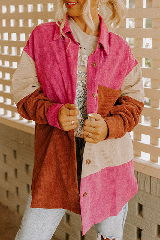 Chaqueta de pana con bolsillo y bajo curvo en bloques de color rojo rosa