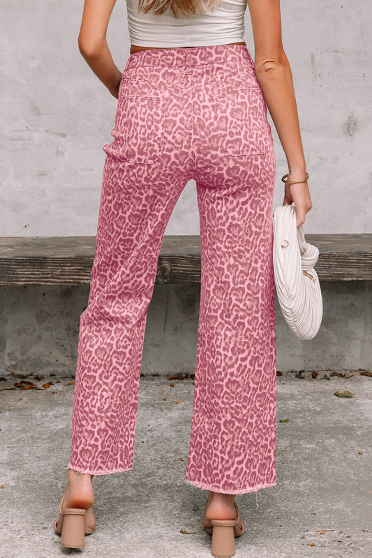 Vaqueros de pernera ancha, cintura alta y borde deshilachado con estampado de leopardo rosa