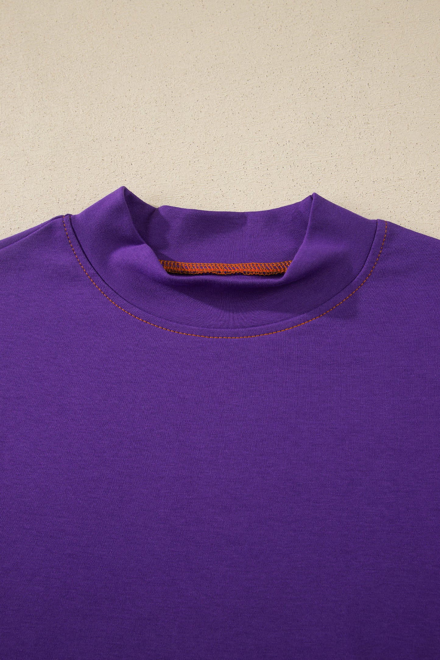 Camiseta Tillandsia Morada Reversible con Costuras a Contraste