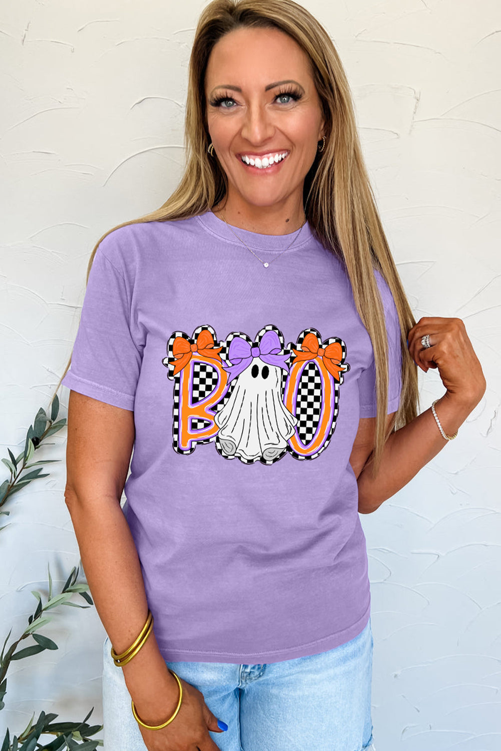 Camiseta gráfica de Halloween con fantasma y lazo a cuadros de glicina Boo