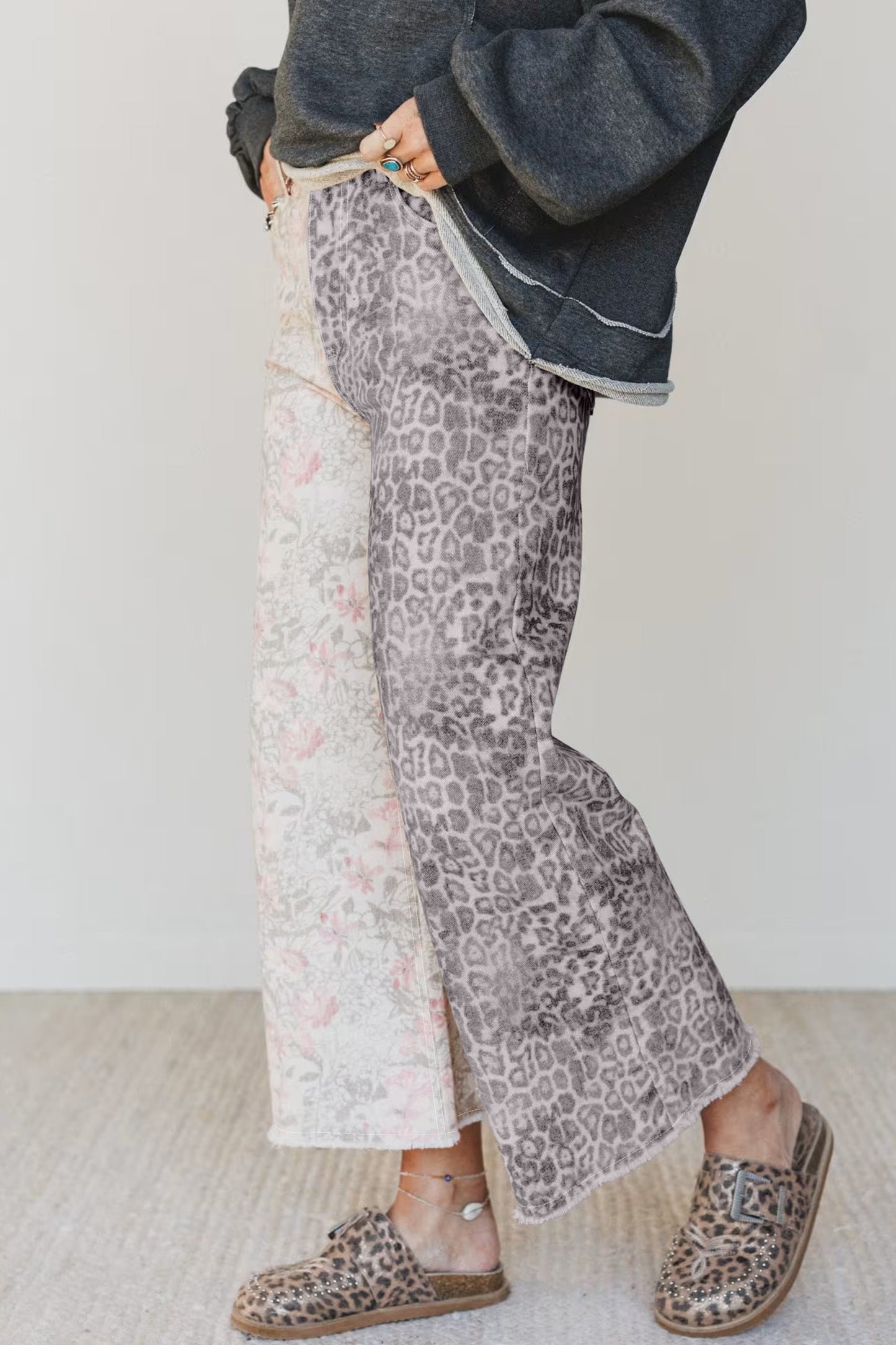 Vaqueros Multicolores Retro con Estampado Floral de Leopardo en Contraste y Bajo Sin Rematar