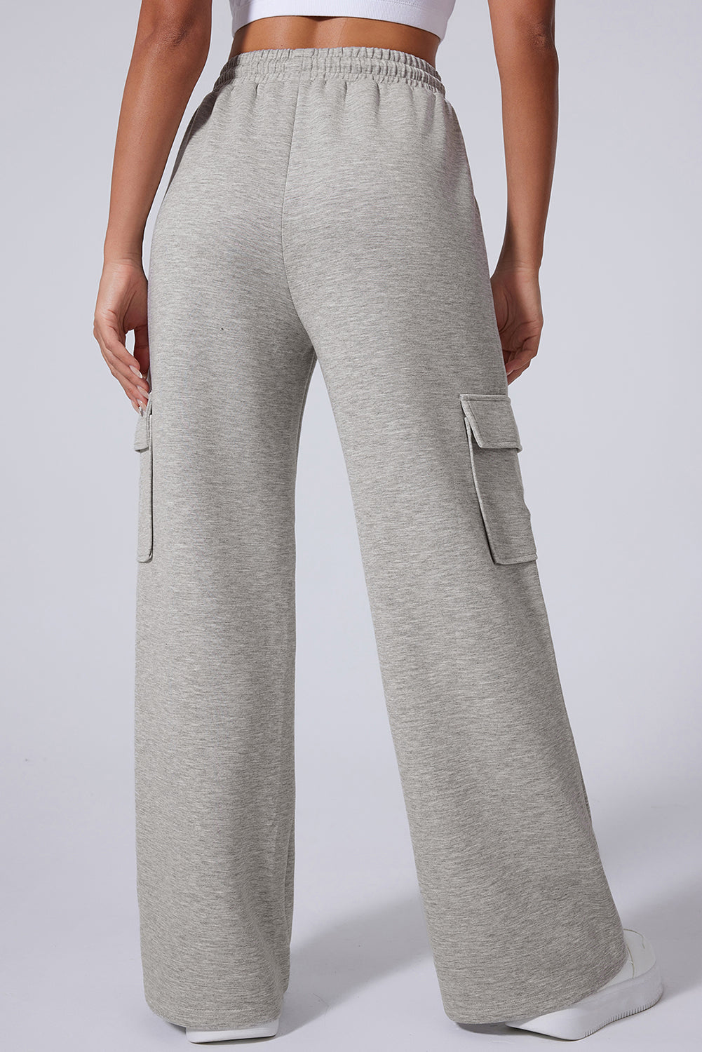 Pantalones de entrenamiento de pierna ancha, cintura alta con cordones y múltiples bolsillos, gris claro