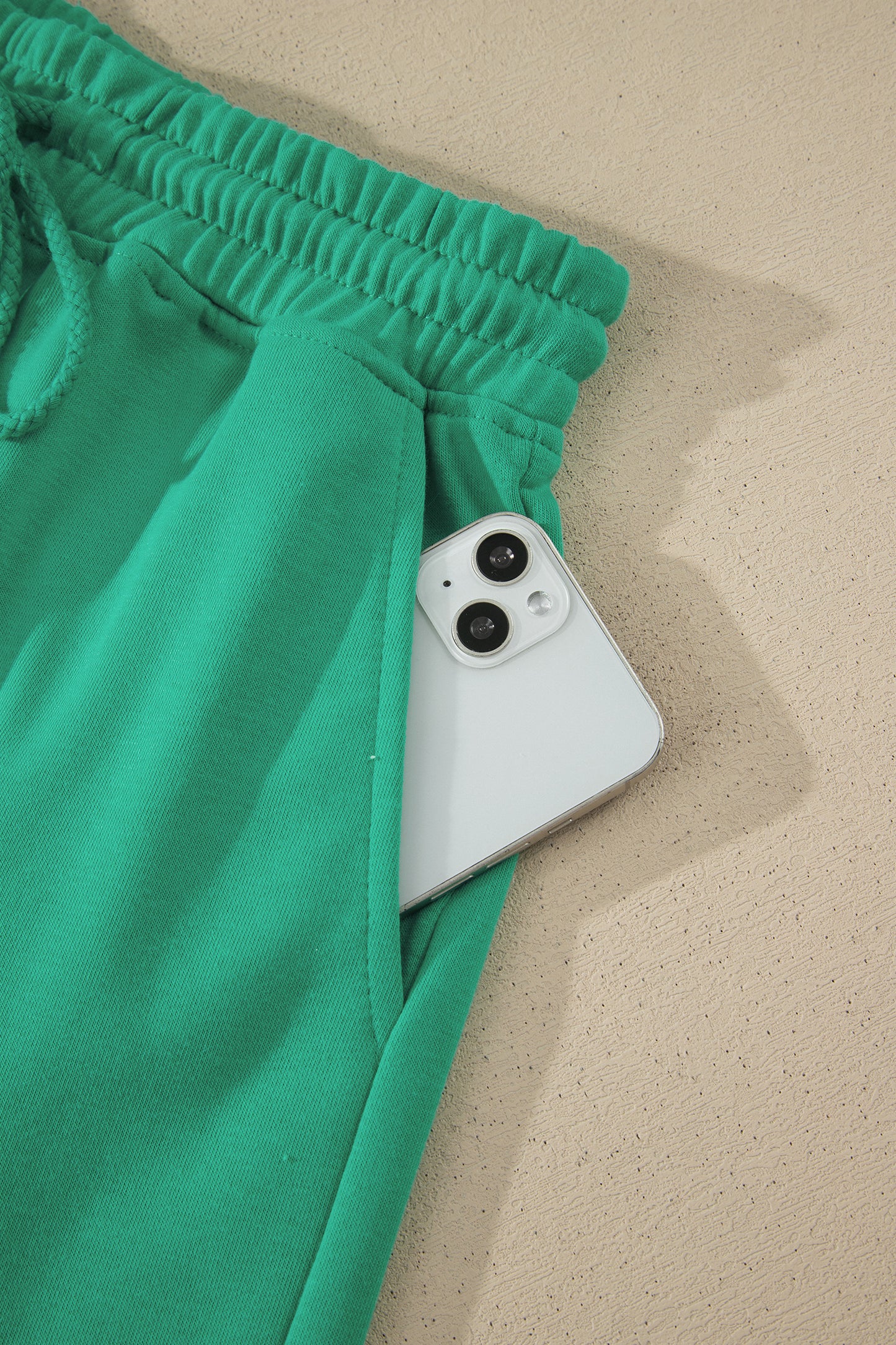 Conjunto de 2 piezas de camiseta holgada y pantalones cortos con cordón en verde mar liso