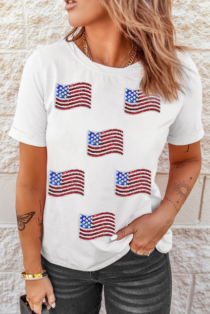 Camiseta casual con parches de lentejuelas blancas de la bandera estadounidense